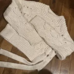 ZARA アイボリー ケーブルニットセーター L