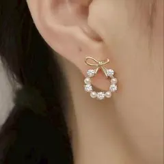 イヤリング　リボン　パール　ビジュー　痛くない　可愛い　キラキラ　ゴールド