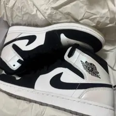 NIKE AIR JORDAN 1 MID スニーカー OMEGA