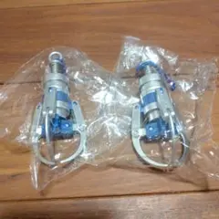 クレーンゲーム　アームキーホルダー　青2個