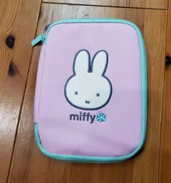 ミッフィー　マルチポーチ