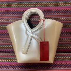 Item thumbnail for item f8d2c69a-769a-4081-a7ff-7cdcb74c6e7f