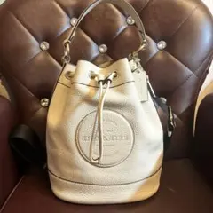 COACH ショルダーバッグ　デンプシー ドローストリング バケット バッグのサムネイル