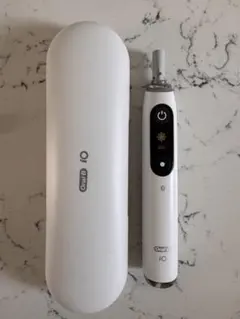 Oral-B iO9 電動歯ブラシ 本体 トラベルケース 充電器付きのサムネイル