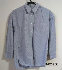 ユニクロ　青と白ストライプシャツ