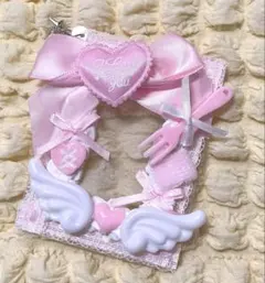 Item thumbnail for item ec2f4f6d-6958-47a3-a7a8-c023fb1402a3