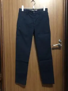 【未使用に近い】BANANA REPUBLIC チノパンツ W28 ネイビーのサムネイル