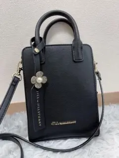 ジルスチュアート　バーチカルポシェット