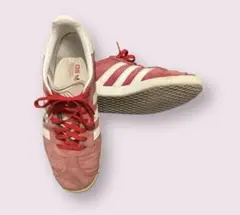 adidas Gazelle ガゼル　スニーカー レッドのサムネイル