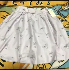 新品 アースミュージック&エコロジー 花柄フレアスカート スカパン 紫