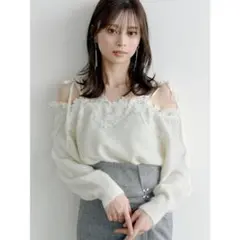 【新品タグ付き】snidel レーストリミングオフショルプルオーバー 新品