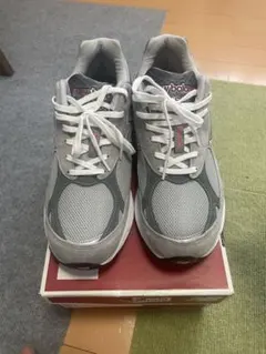 New Balance M990 VS3 グレー 新品未使用 27cm USA製のサムネイル