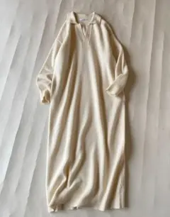 美品　BEAUTY&YOUTH アイボリー ポロネックニットワンピース