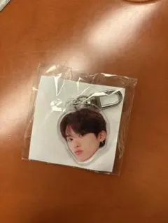 treasure パクジョンウ　顔アクキー