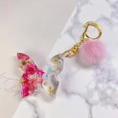 S ミニミニ イニシャル チャーム ピンク系ドライフラワー パール入り