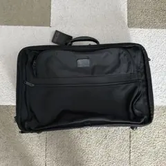 TUMI トライ フォールド ガーメントケース 22133D4 極美品 TUMI トライ フォールド ガーメントケース 22133D4 - メルカリ
