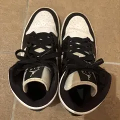 Nike Air Jordan 1 High Black Whiteのサムネイル