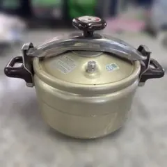 RIKEN 圧力鍋 8.0L（1升3合炊き） - メルカリ