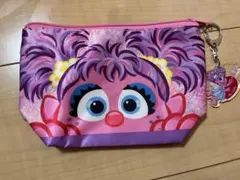 セサミストリート アビー・カダビー ポーチ　未使用　アクリルキーホルダー付き