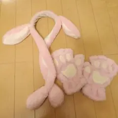 ウサギ耳カチューシャと肉球手袋セット
