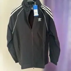 アディダスオリジナルス　ナイロンジャケット