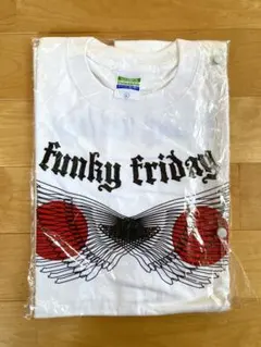 ファンキーフライデー Tシャツ ステッカー Mサイズ - メルカリ