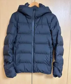 美品ユニクロ シームレスダウン Mサイズ