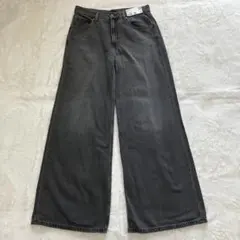 新品タグUNIQLOユニクロドレープワイドフレアジーンズ 27（68.5）グレー