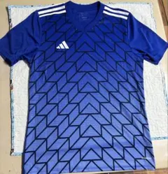 アディダス　サッカー　シャツ　L XLのサムネイル