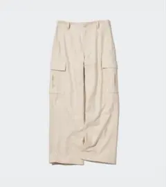 新品タグ付き ユニクロ ワイドストレートカーゴパンツ Mサイズのサムネイル