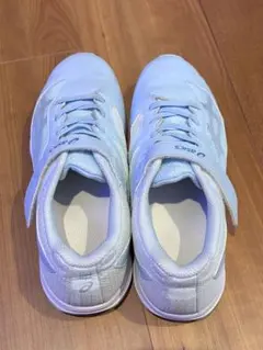 値下げ！asics キッズスニーカーレイザービーム　ライトグリーン　23.5cm