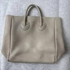 値下げ中！早い者勝ち！YOUNG & OLSEN グレージュ トートバッグ　白のサムネイル