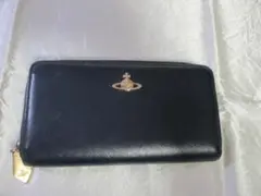 ヴィヴィアンウエストウッド 紺ファスナー長財布