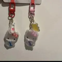 ハローキティ キーホルダー2個セットお揃いアクリルキーホルダー　ニコにこ