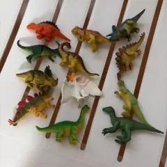 恐竜フィギュア 12体セット