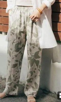 URBAN RESEARCH DOORS リネンレーヨンフラワーパンツ