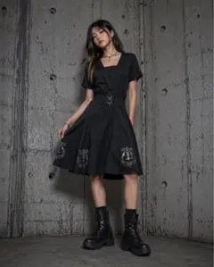 Rozen kavalier 美品 S-M 黒のVネック半袖ワンピースのサムネイル