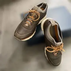 COLE HAAN ZEROGRAND ブラウンスニーカー
