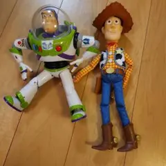 バズ・ライトイヤーとウッディ フィギュアセット