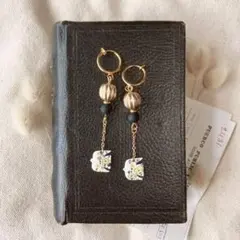 現品限り イヤリング 小さな渡り鳥 ホワイト ゴールド ビーズ ロング チェーン