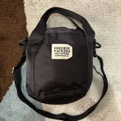 FREDRIK PACKERS ショルダーポーチ 黒 フレドリックパッカーズ