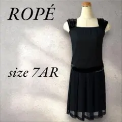 【ロペ】フォーマルドレス　ノースリーブワンピース　シースルー　結婚式　薄手　軽め