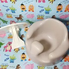 Bumbo バンボ ベビーチェア テーブル付き　サンドベージュ