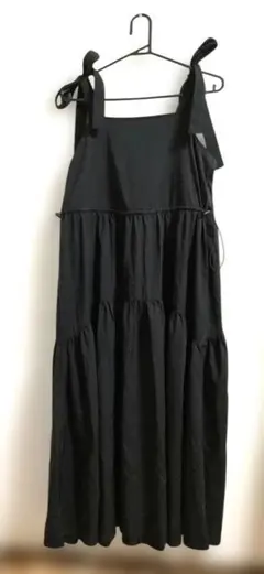 肩紐リボン　ティアードロングワンピース　オールインワンワンピース　ブラック　M