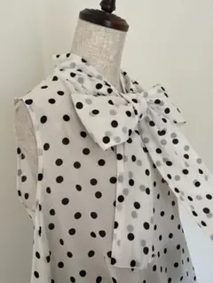 GUCCI フリル付き花柄ノースリーブシャツ 36 - メルカリ