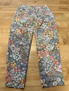 ships　Khaju 花柄 カジュアルパンツのサムネイル
