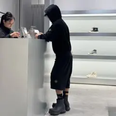 Stone Island ハーフパンツ スウェット　ワイド目 21aw M 黒のサムネイル