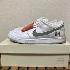 Supreme × Nike SB Dunk Low