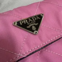 処分セール！！PRADAキルティング 三つ折り財布のサムネイル