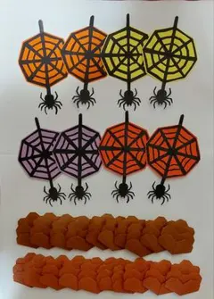 Miyuki様専用　折り紙　壁面飾り　秋飾り　クモの巣飾り、松ぼっくり